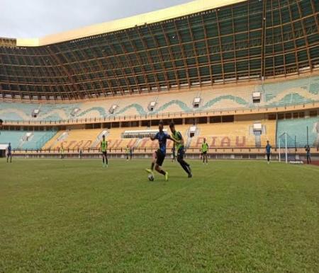 Stadion Utama Riau disterilkan selama Porwil Sumatera XI 2023 (foto/int)